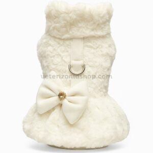 Abrigo arnés beige para perro con efecto pelo, lazo decorativo y corazón de cristal, ideal para razas pequeñas.