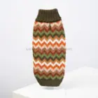 Suéter de lana de alpaca para perro Forest Chevron color verde y tonos otoño con diseño en zigzag artesanal