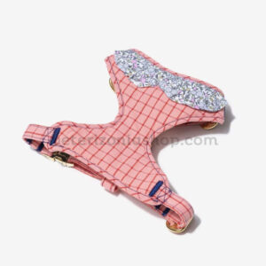 Arnés para perro ajustable rosa con estampado de cuadros y detalle floral