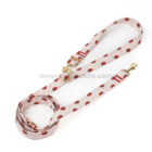 correa perro fresas rosa detalle enganche metal doble posicion