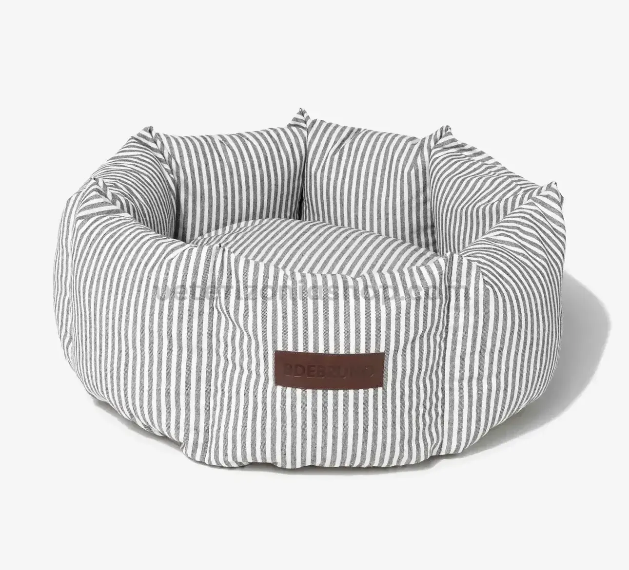 cachorro-cama-perro-cupcake-puglia-gris cama perro rayas grises desenfundable premium