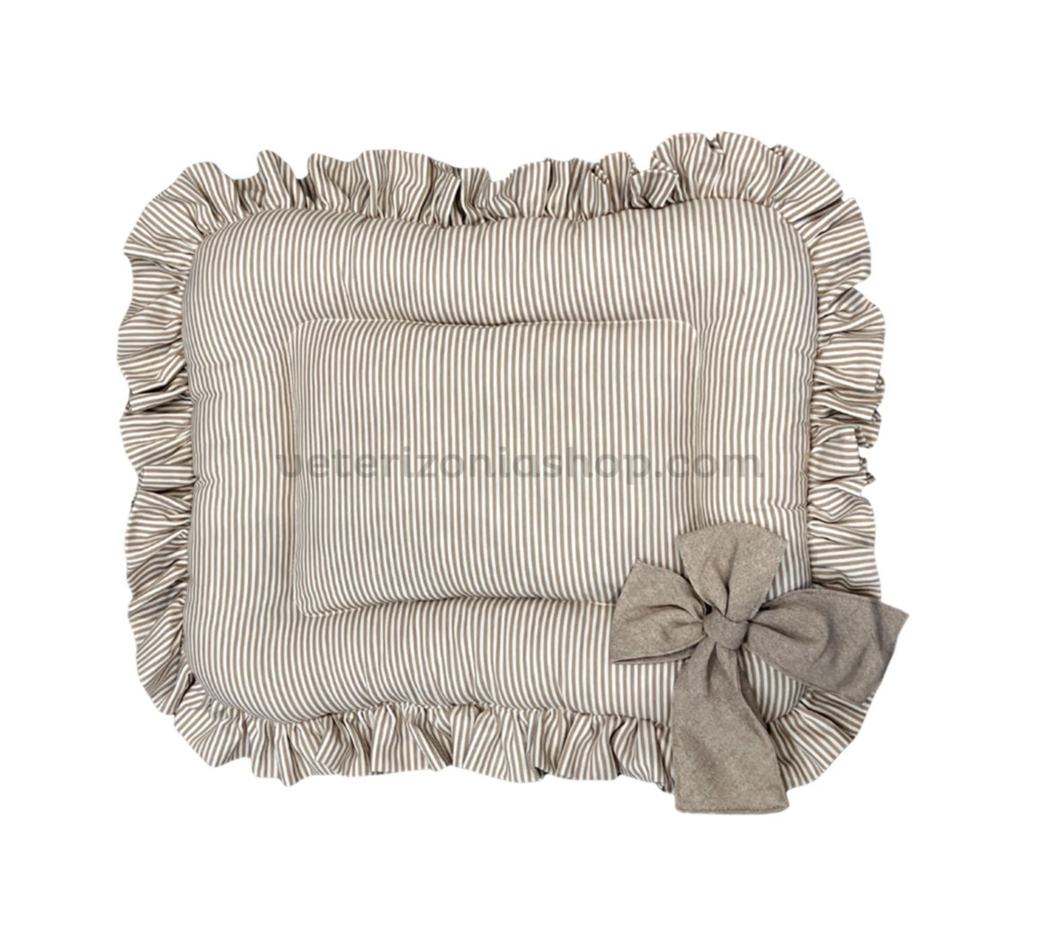 colchoneta-rayas-beige-premium-optimizada Colchoneta para perros y gatos con rayas beige y volante decorativo premium