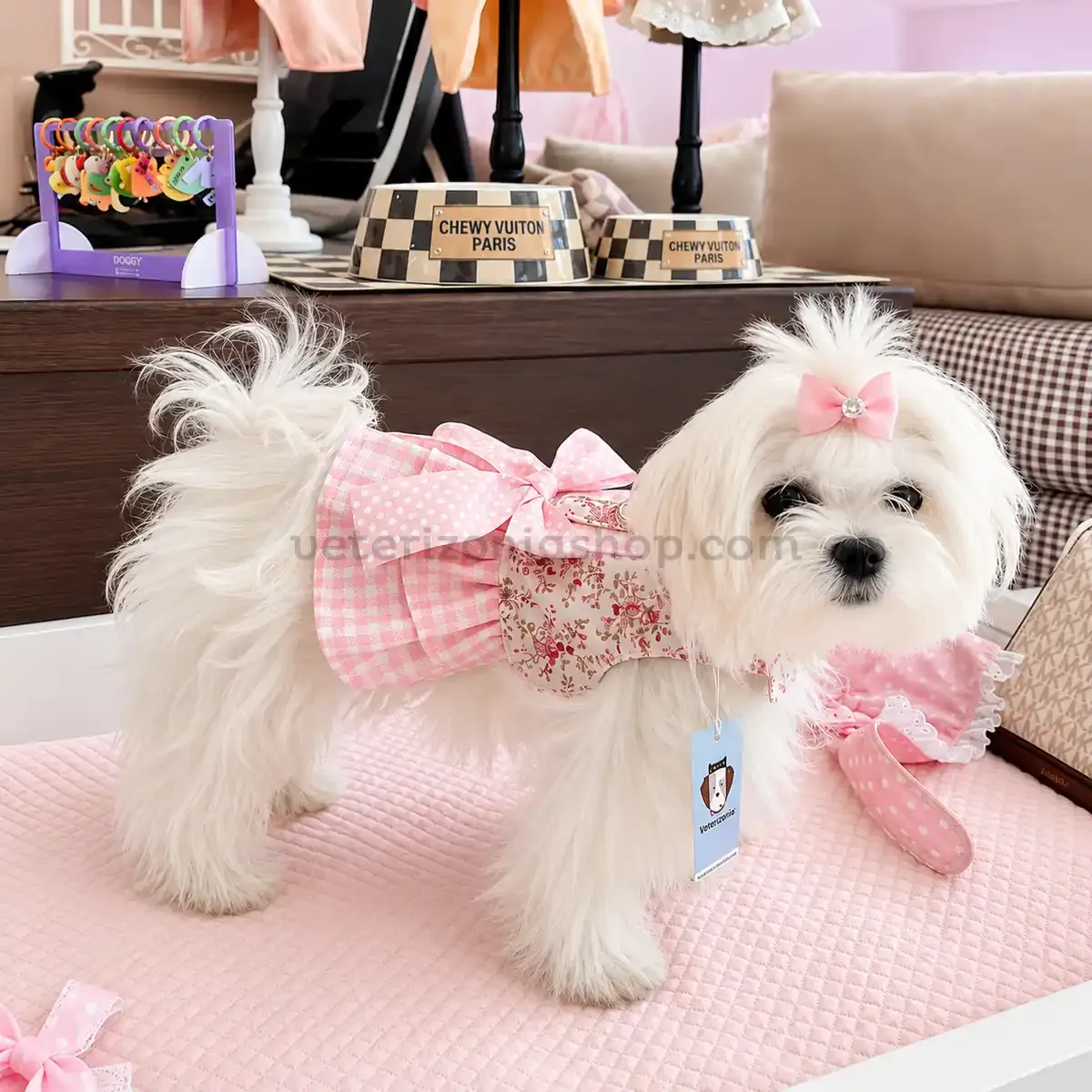 Vestido arnés floral rosa para perros pequeños con lazo vichy rosa elegante