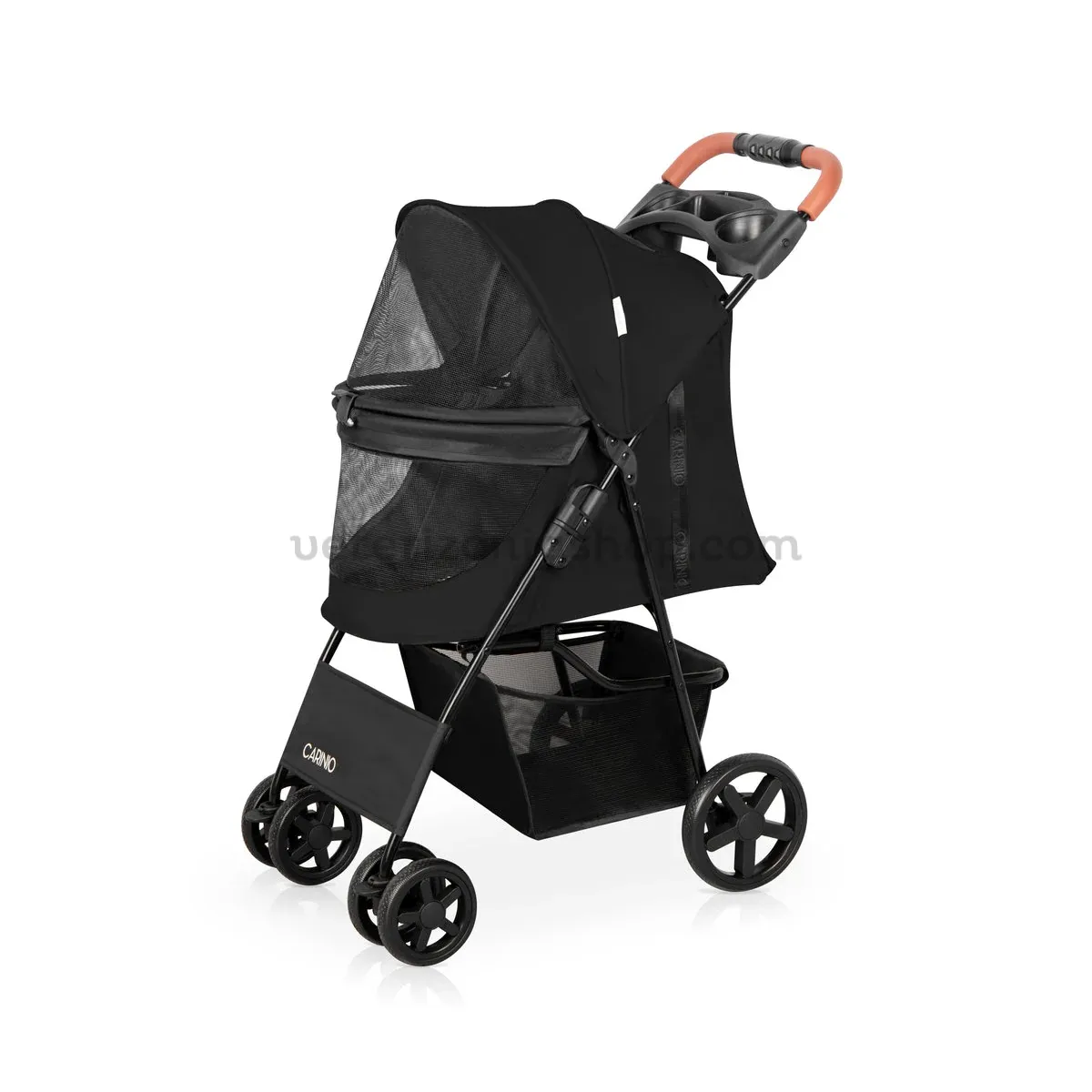 Carrito FINU Carbon con capota cerrada, vista de tres cuartos Carrito FINU Carbon con capota cerrada, vista de tres cuartos