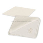 Manta LOUIS Cream extendida y doblada
