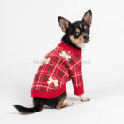 Perro pequeño con el jersey navideño Fitwarm rojo de cuadros y lazos crema